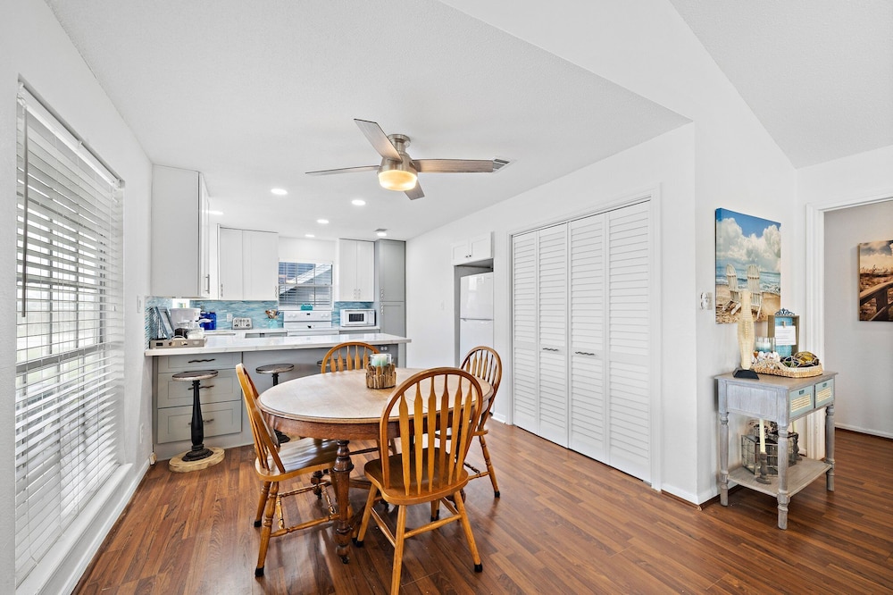Island Breeze by Ryson Vacation Rentals