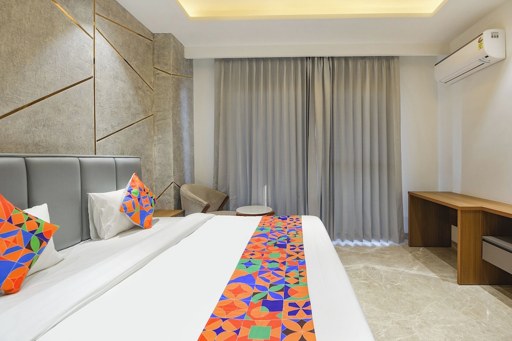 Fabhotel Ivory Leaf