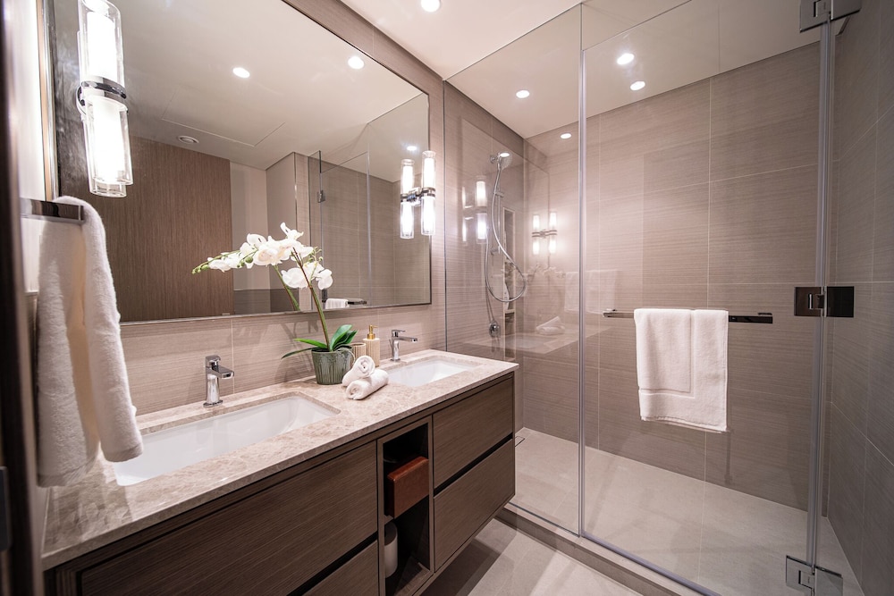 One Lux Stay Grande Signature Residences