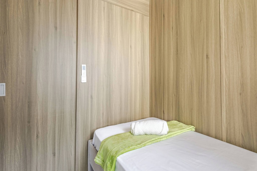 Luxurious Bayview 2BR Near MOA Picc CCP Free Wifi