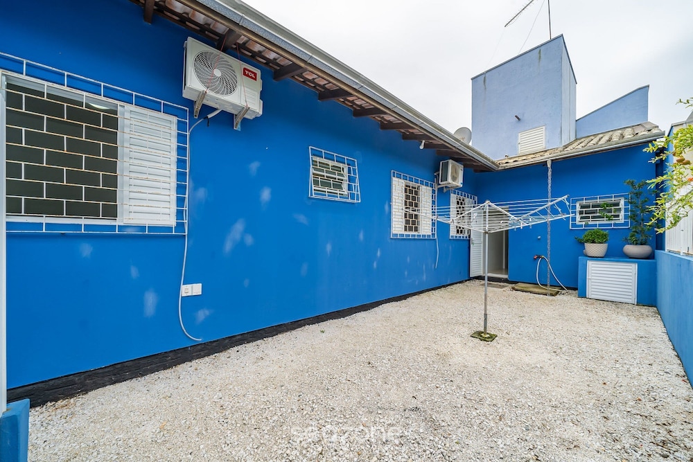 4BR Home w/ BBQ 100m From Beach Jat0355