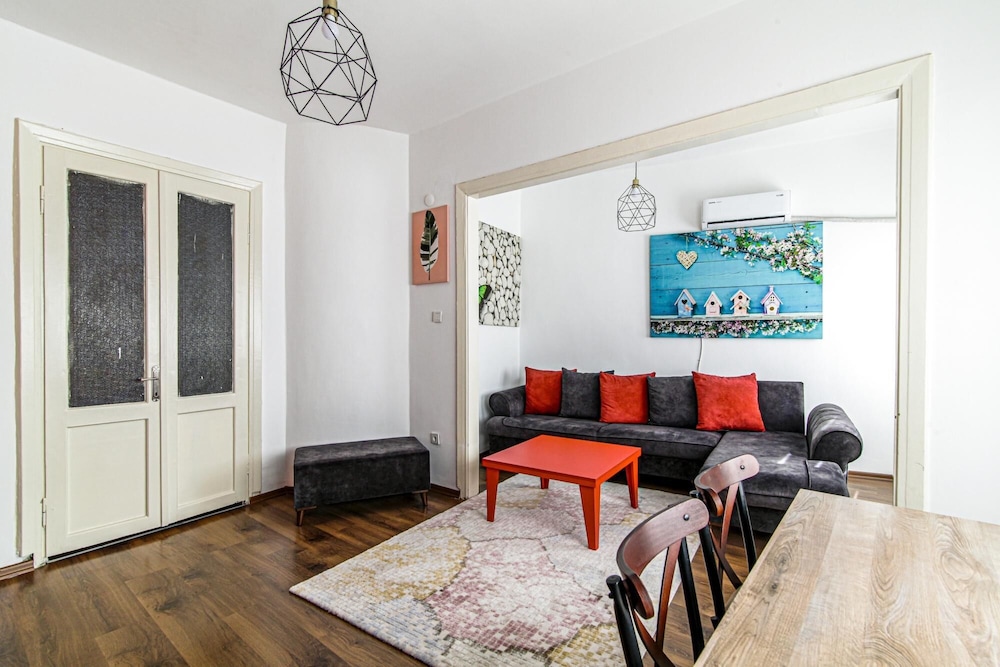 Fully Furnished Modern Flat in Sisli