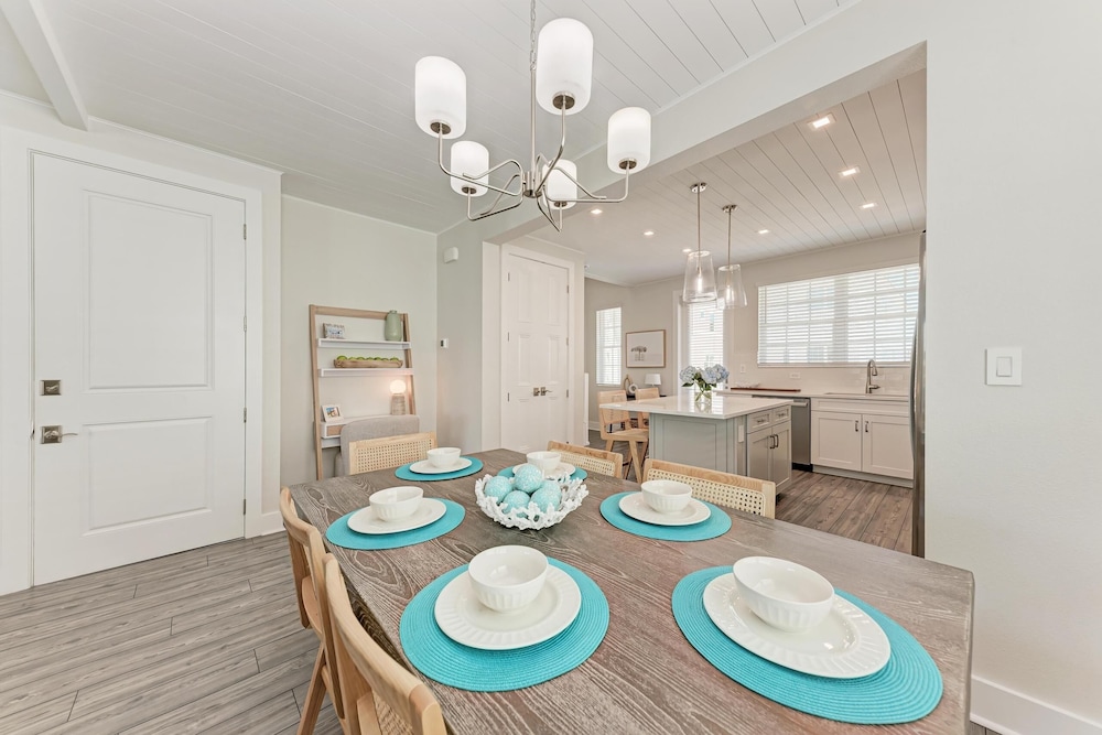 Sweet & Salty Beach House 3 Bedroom Home