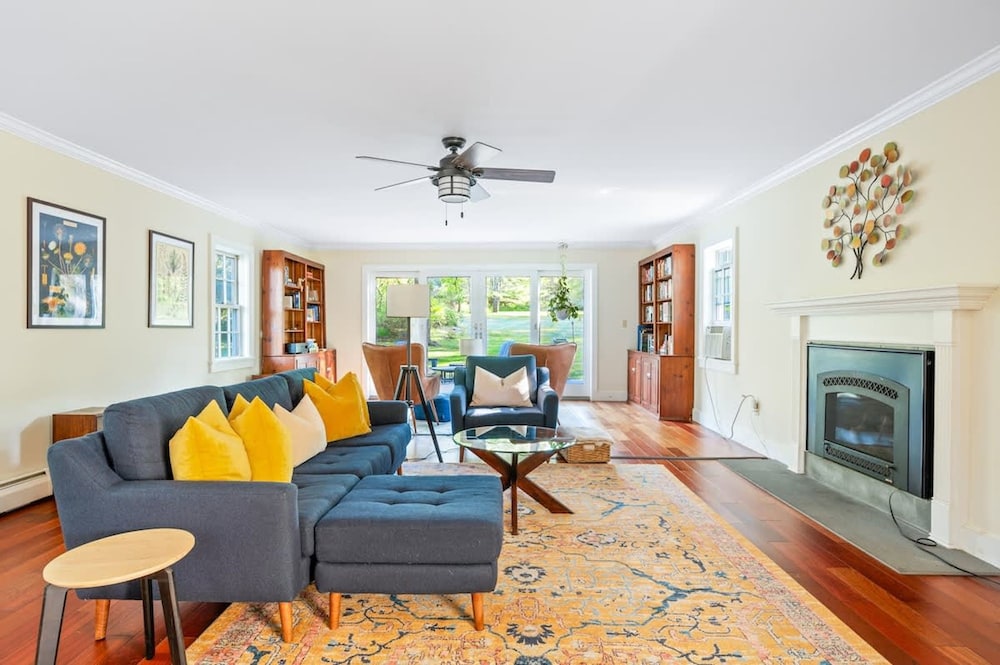 Perfect Upstate Home in Rhinebeck w low Fees
