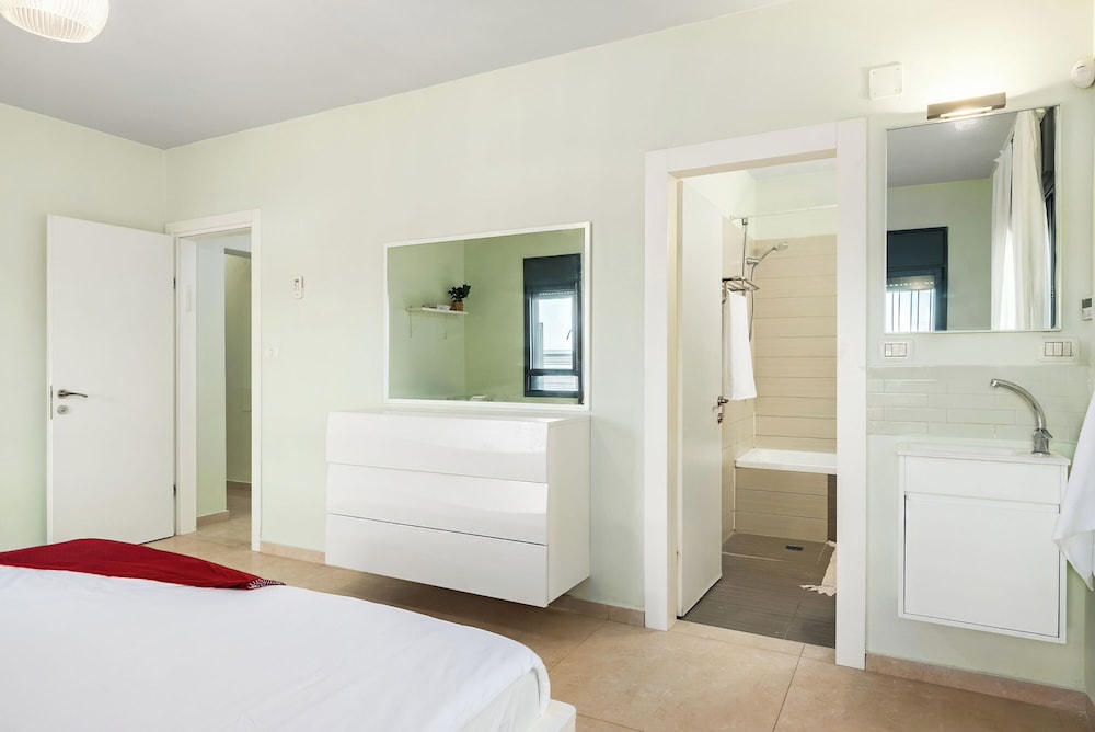 Tranquil Galilee Retreat by Sea N' Rent
