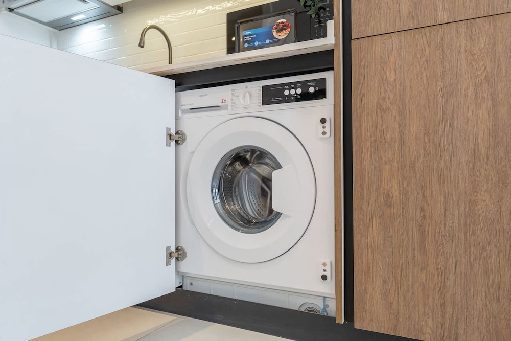 A Prime Studio That Sleeps 2 in Jebel Ali