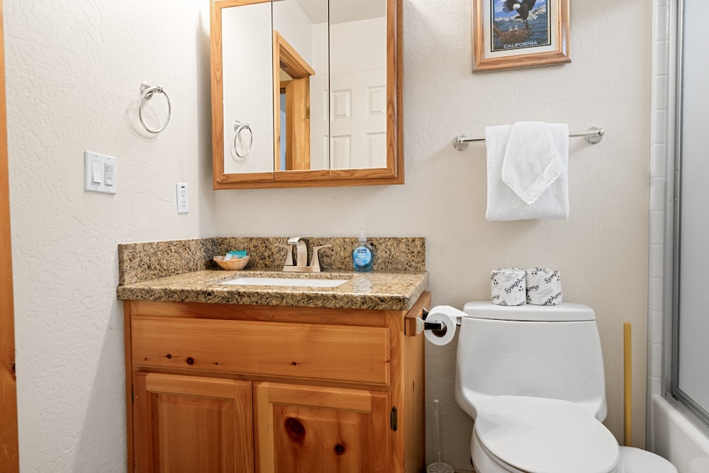 Catalina Creekside Cabin