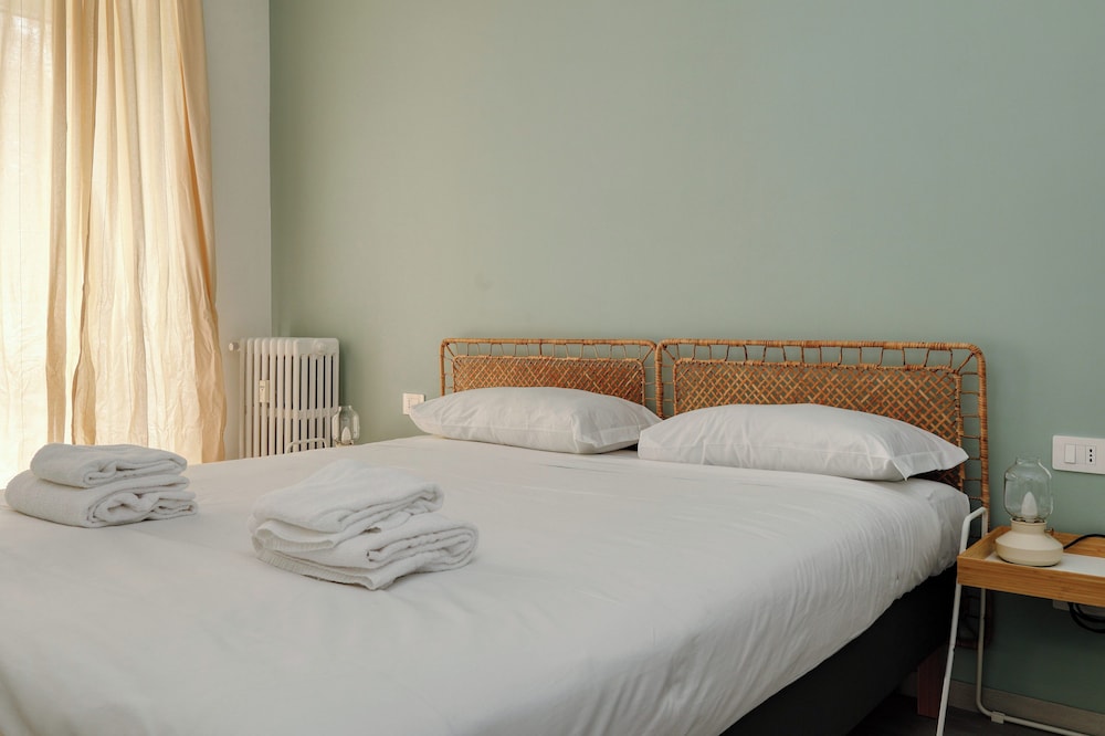 JOIVY Charming 2BR Flat near City Life