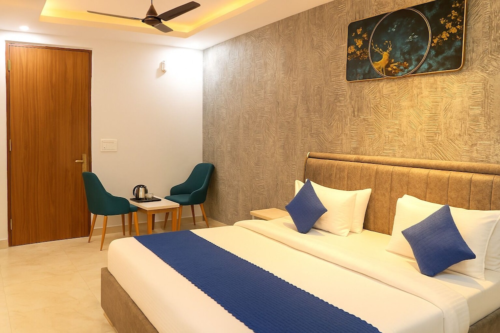 Let'stay- Sector-70 Noida