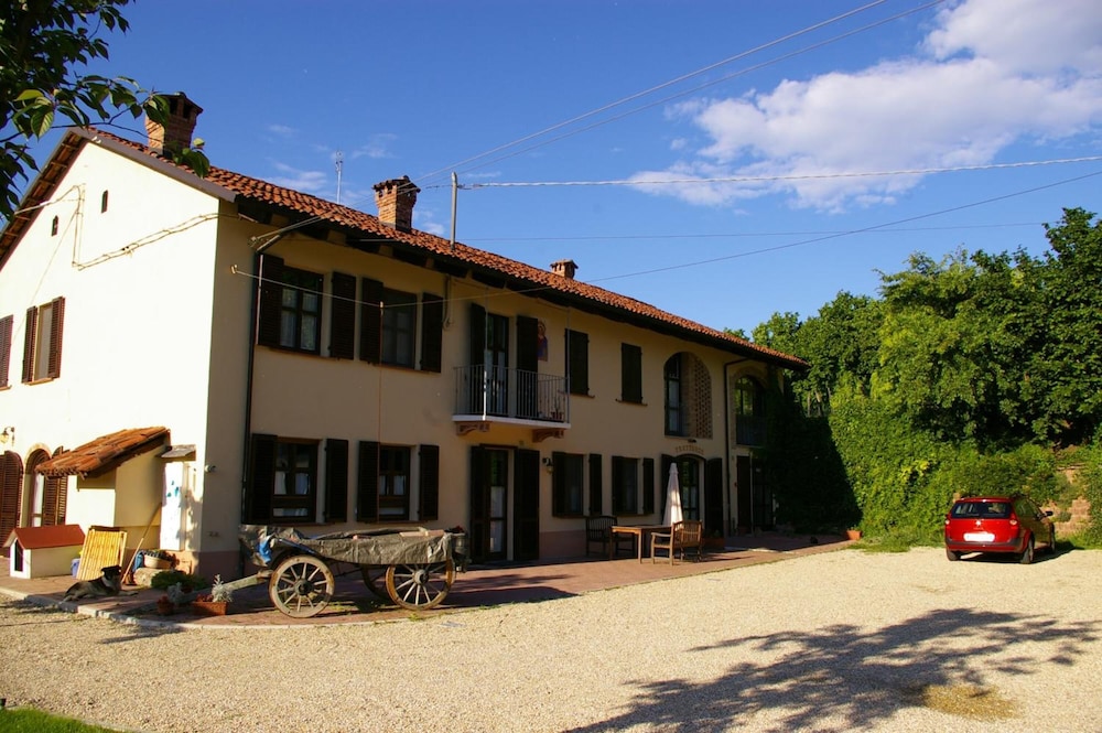 Cascina Caldera view 4