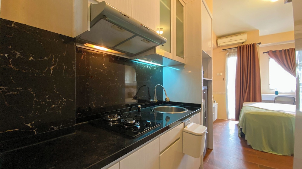 Convenient Studio Apartment At Pakubuwono Terrace