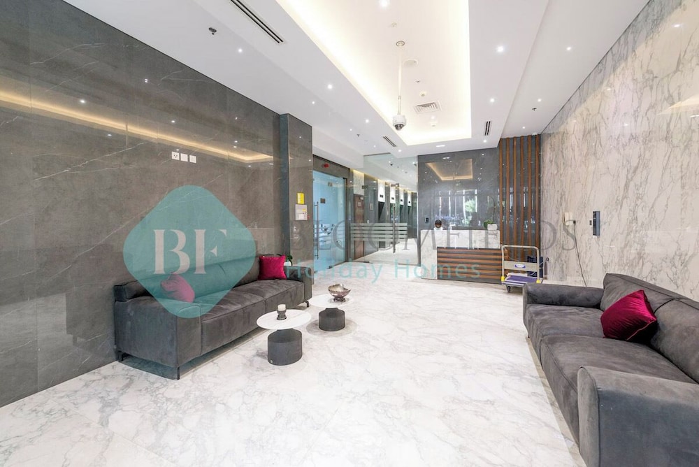 Bloomfields Luxurious 1BR Down Town