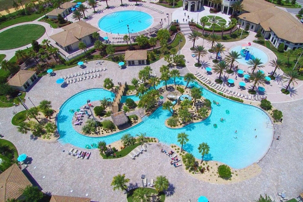 Luxury Villa in Champions Gate - Image 2