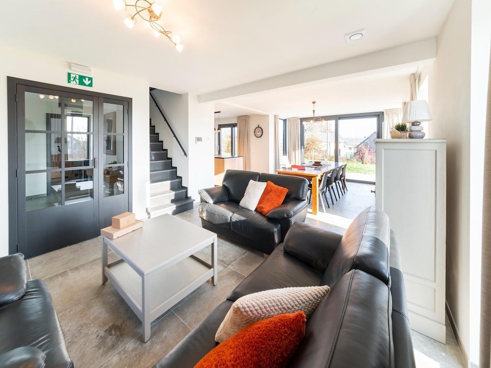 Stylish Home in Petit-thier