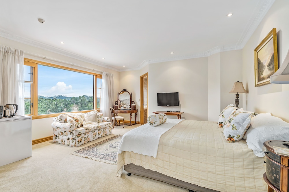 Matauwhi Bay Manor view 5