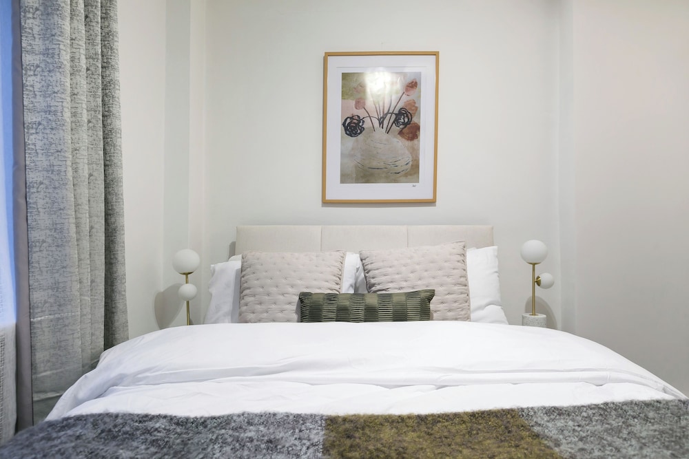 Perfectly Located Apartment Above Tube Station