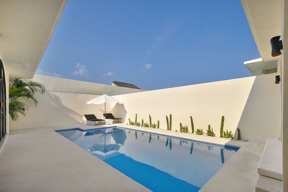 The Grand Daha Luxury Villas view 3
