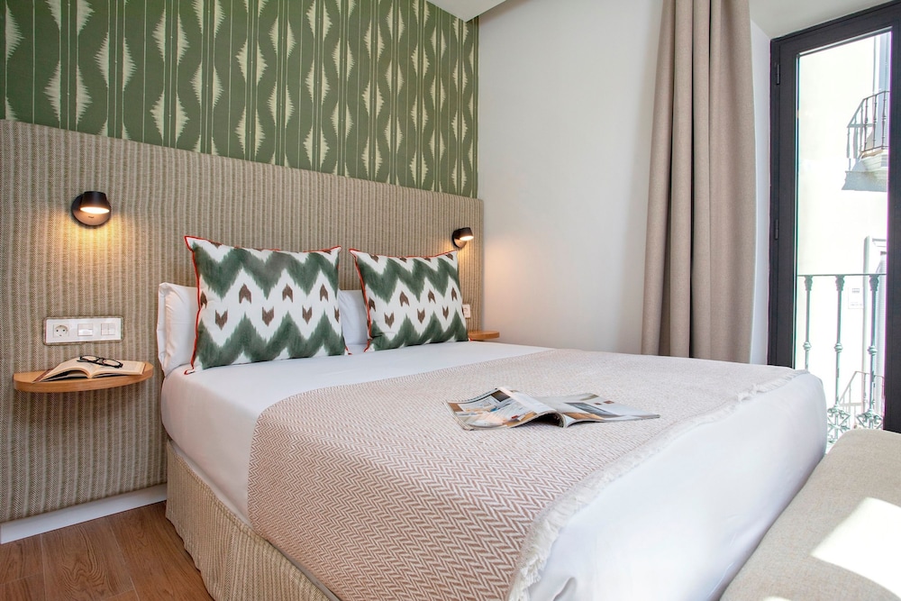 Apartment With Pool in Seville Gamazo Terrace II