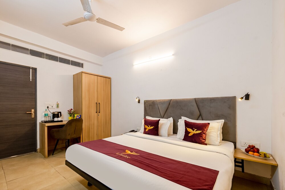Hotel Admire Inn Sec - 104 By ASPL