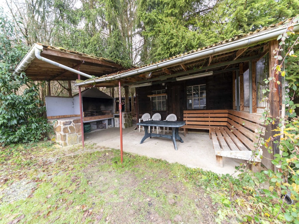 Pretty Holiday Home near Durbuy & La Roche-en-Ardennes view 2