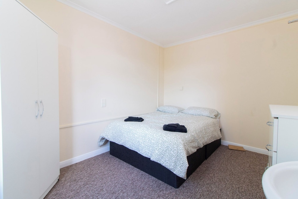 Brookvale Guest House Room 13