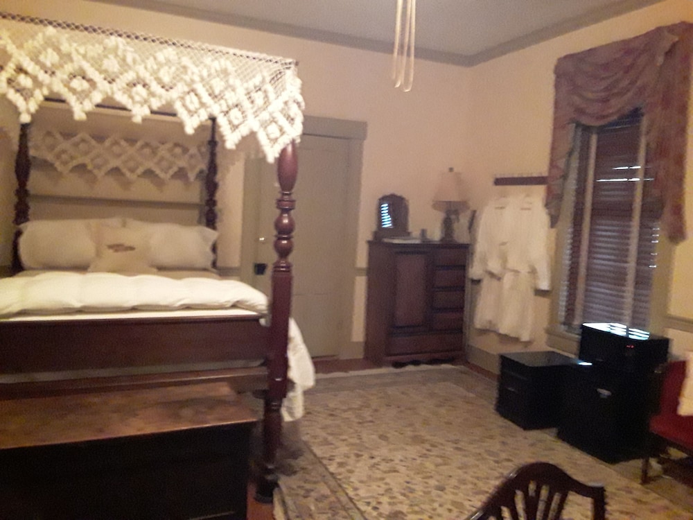 Emma's Bed and Breakfast