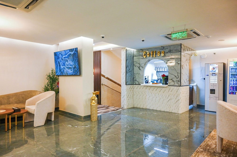 Violet Hotel