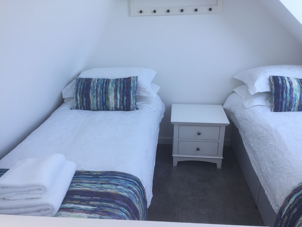Cozy Seaside Retreat in Colbost Isle of Skye view 3
