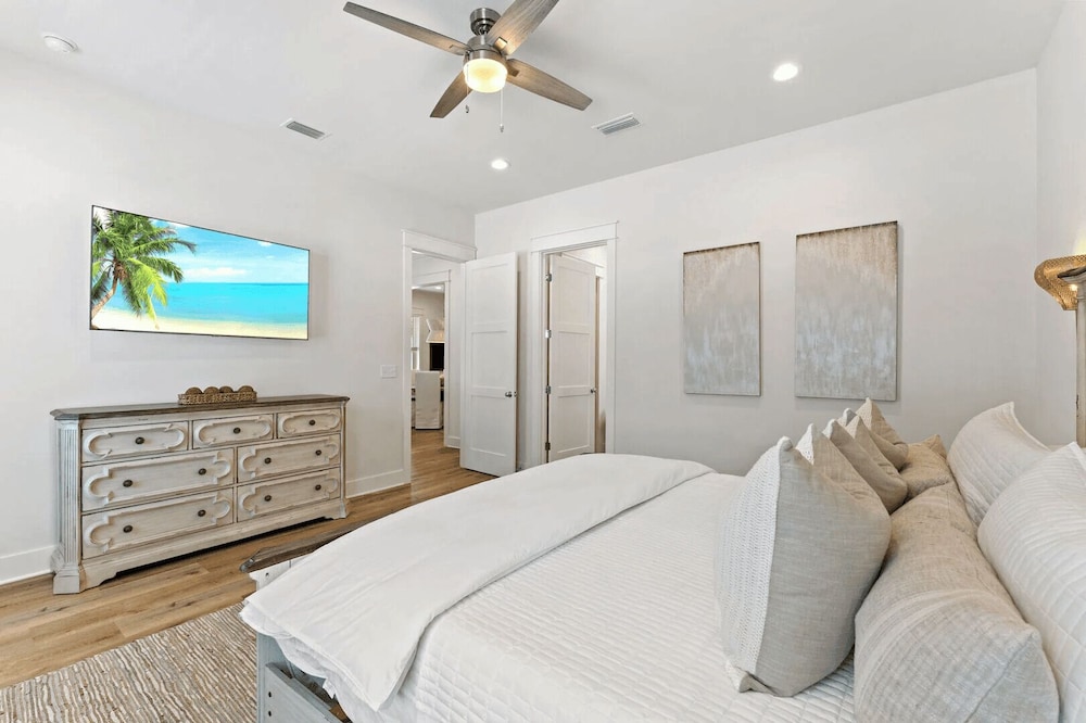 30A Shady Palms by Avantstay Boat-friendly w/ Heated Pool