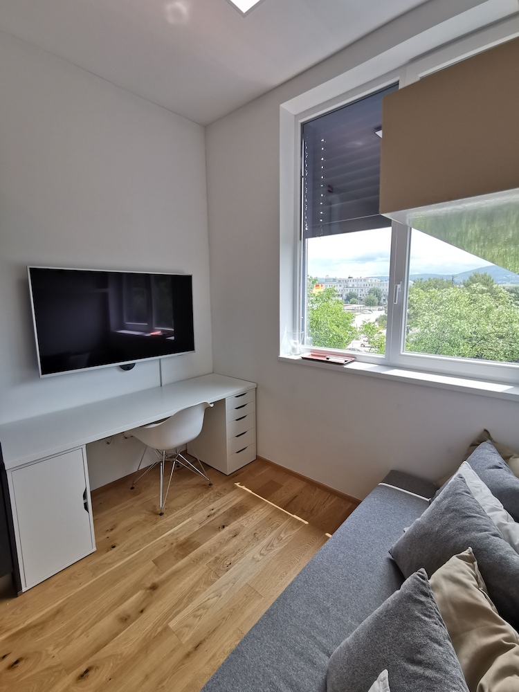 Apartments Egis Koper