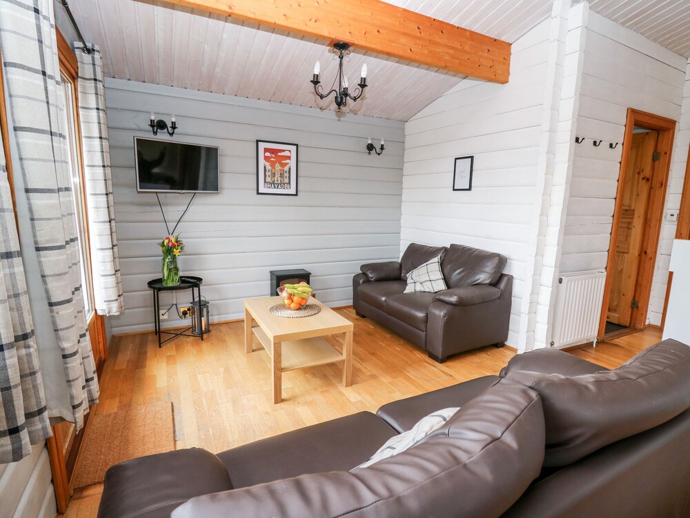 Snowy Owl Lodge