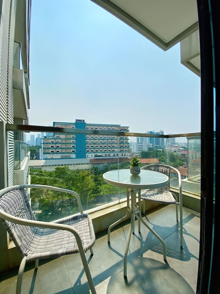 Capitol Prism Sky Suites