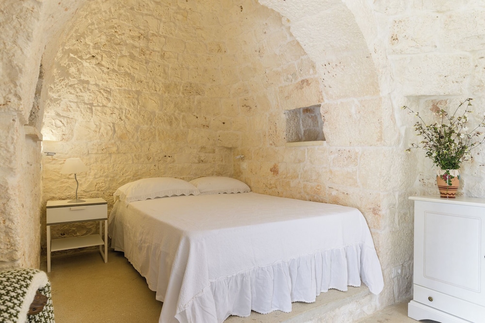 Trullo Puspo by Wonderful Italy