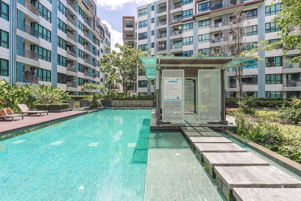 Prime Condo Near Mall & Old Town C185
