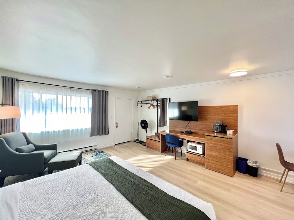 Ucluelet Wildwood Inn