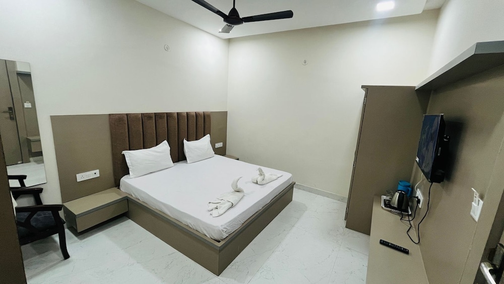Hotel Shri Radha Sneh Mathura