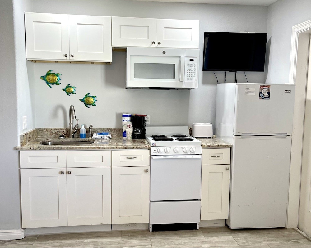 Beachgate Condo Suites And Hotel 227+228+229 3 Bedroom Condo