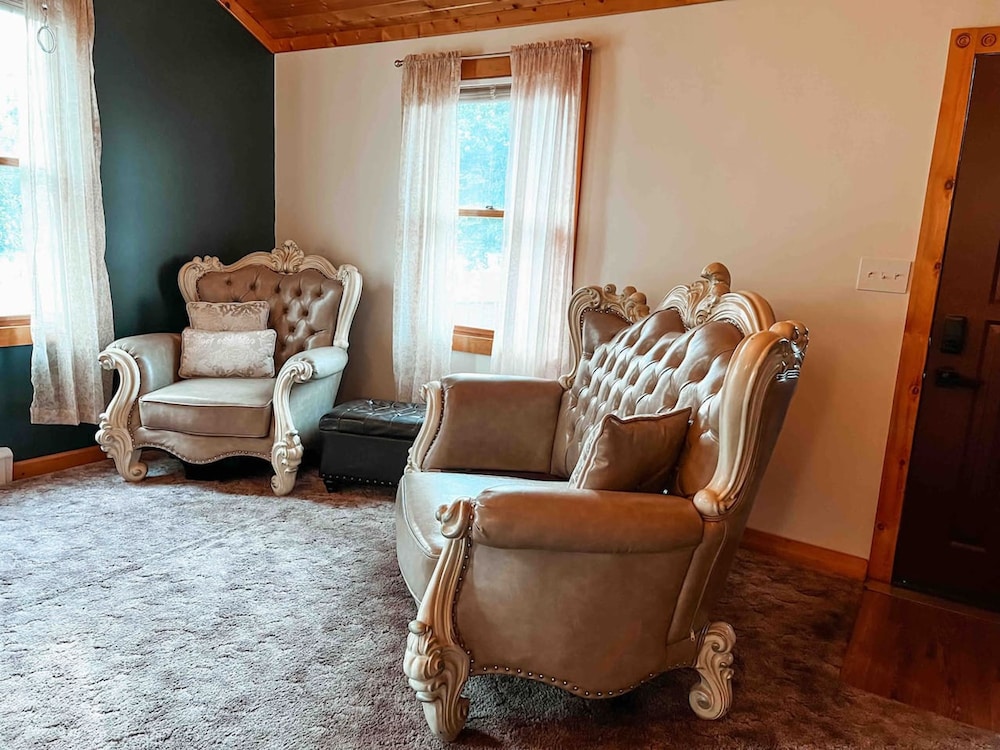 3 bd 10 min to Dwtwn Washer-dryer