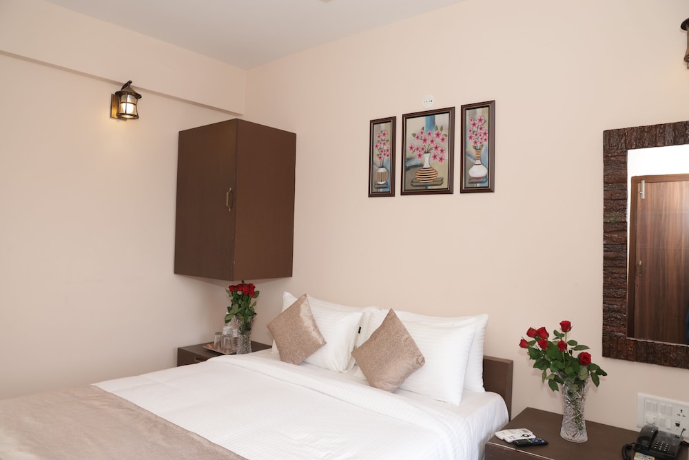 Nazri Hotel