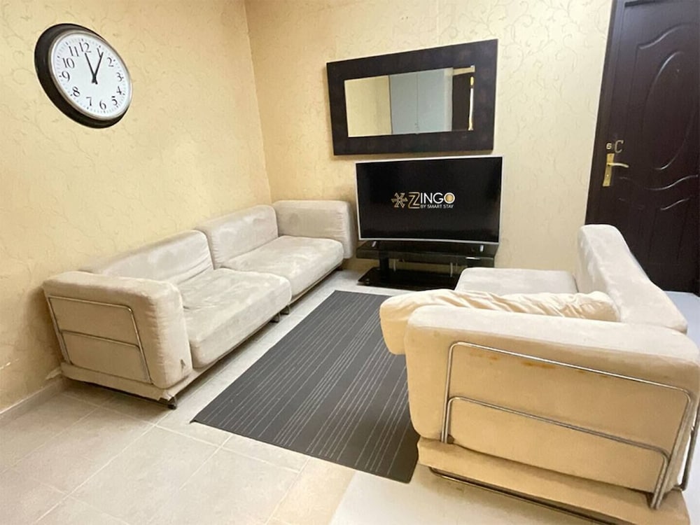 Marina Marvel Room Elite Residences