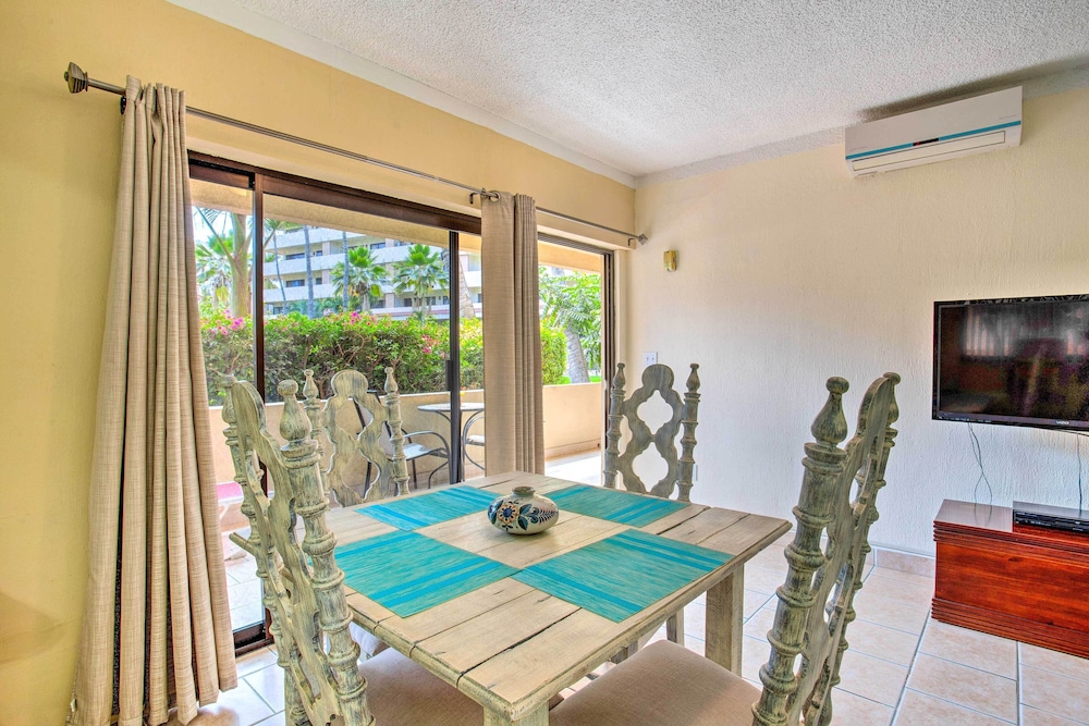Marina Sol Los Cabos Haven - Walk to Medano Beach! view 4