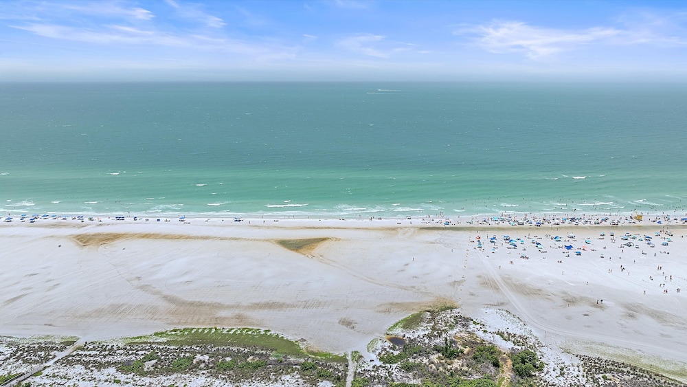 Siesta Beach Retreat 2 Bedroom Townhouse