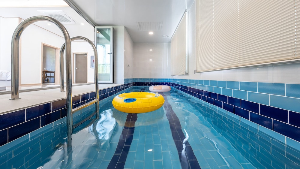 Gapyeong Laonjena Pool Villa