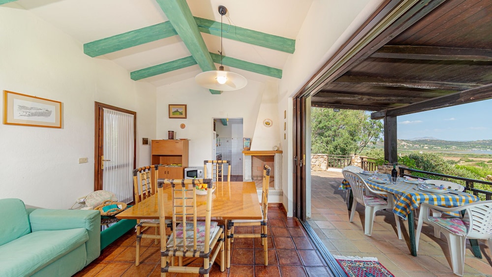 Casa Girgolu view 5