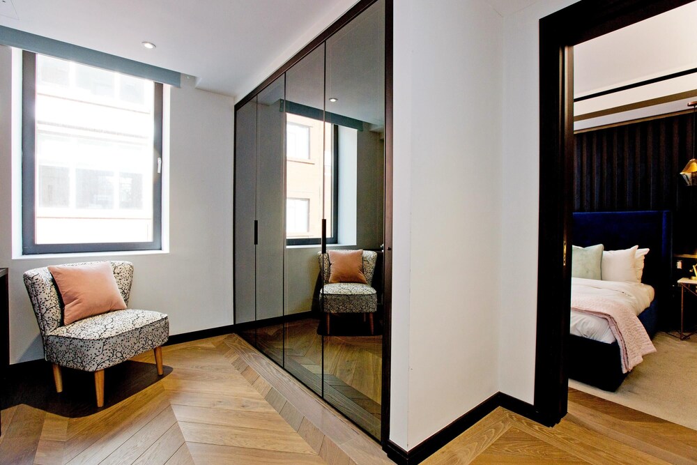 2-bed Superior Apt 208