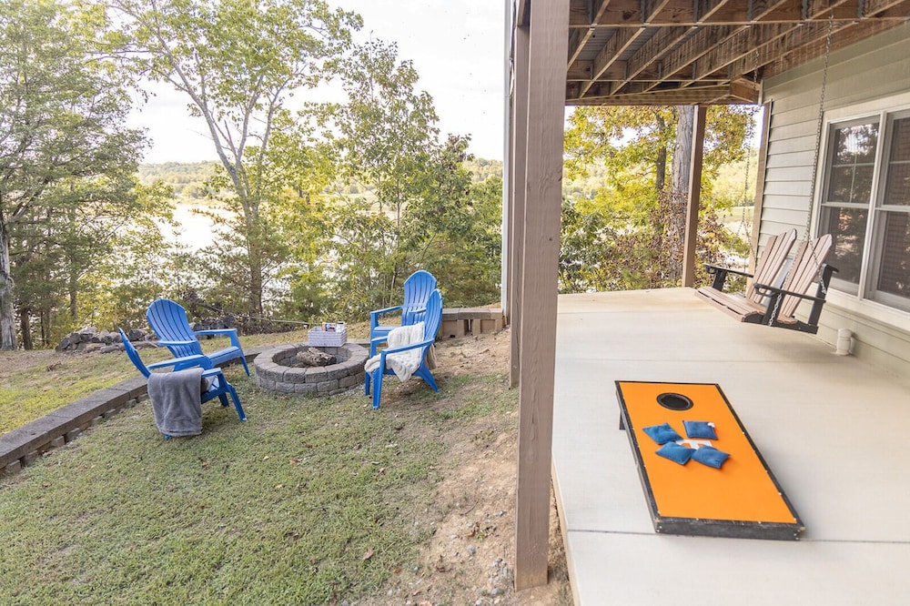 The Retreat at Paradise Hills