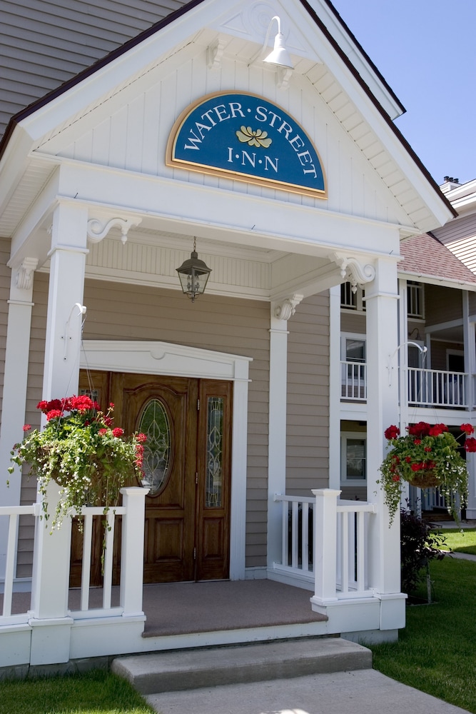 Water Street Inn