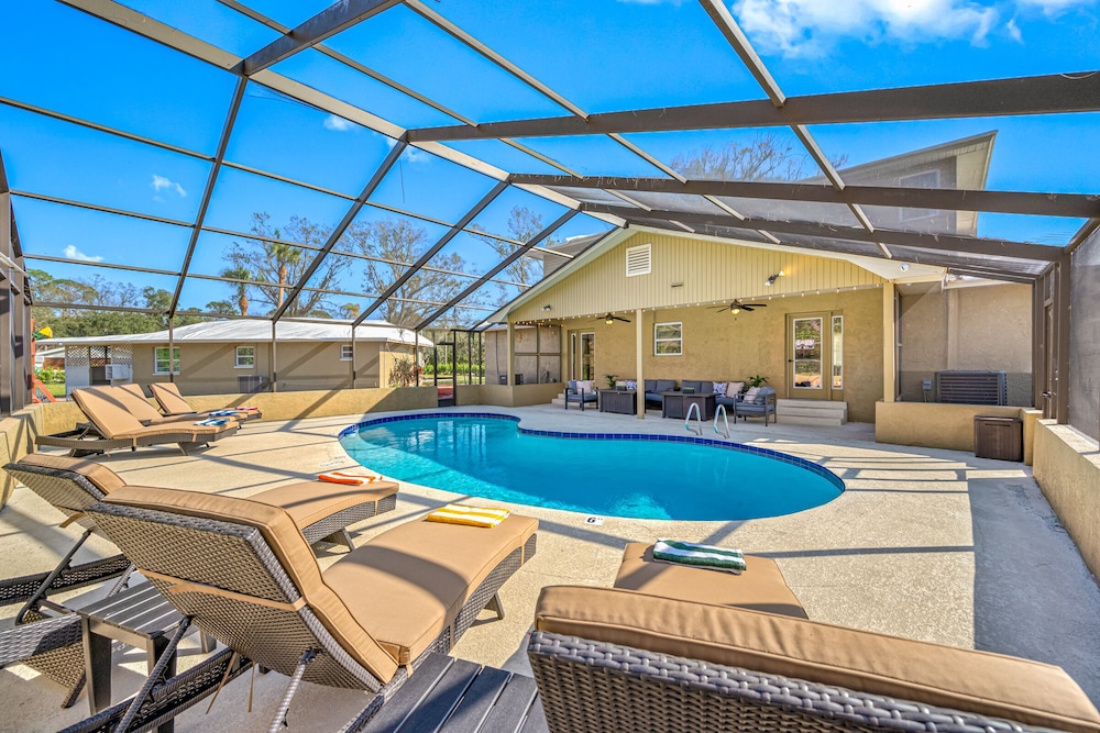 The Perfect Family Retreat w Pool and Games