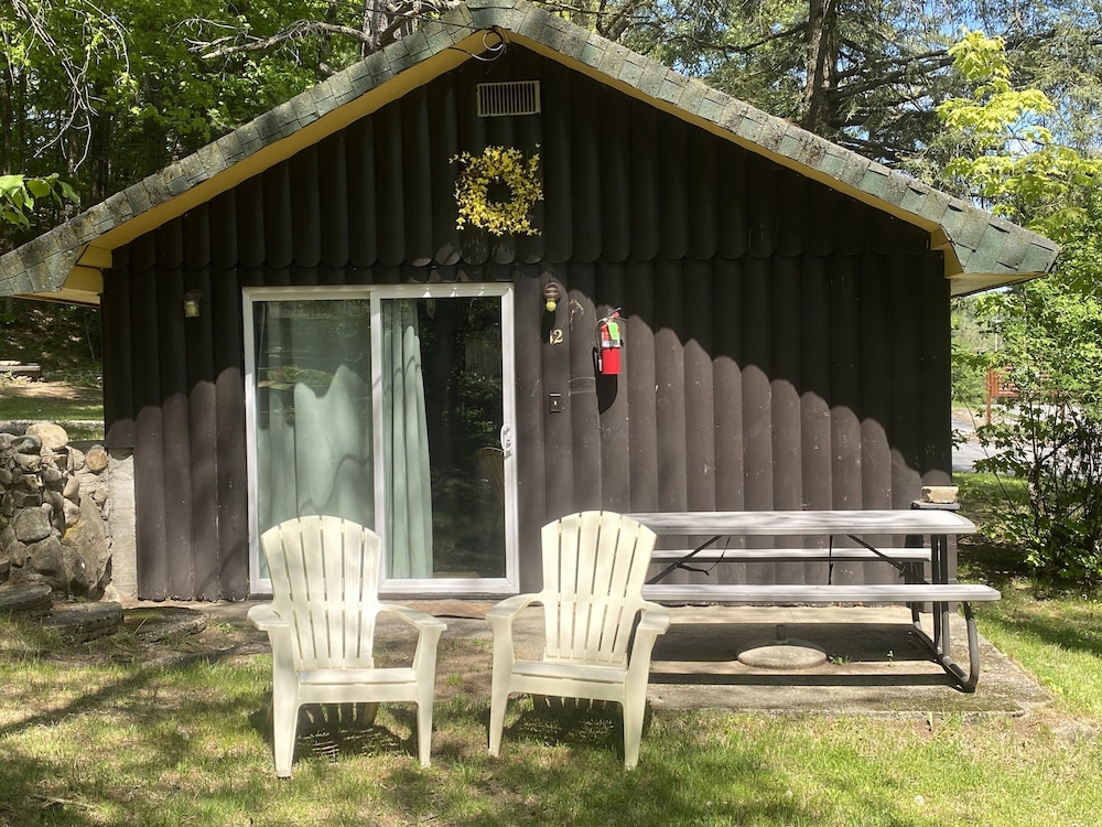 Amber Lantern Lake George Motel and Cottage Rentals