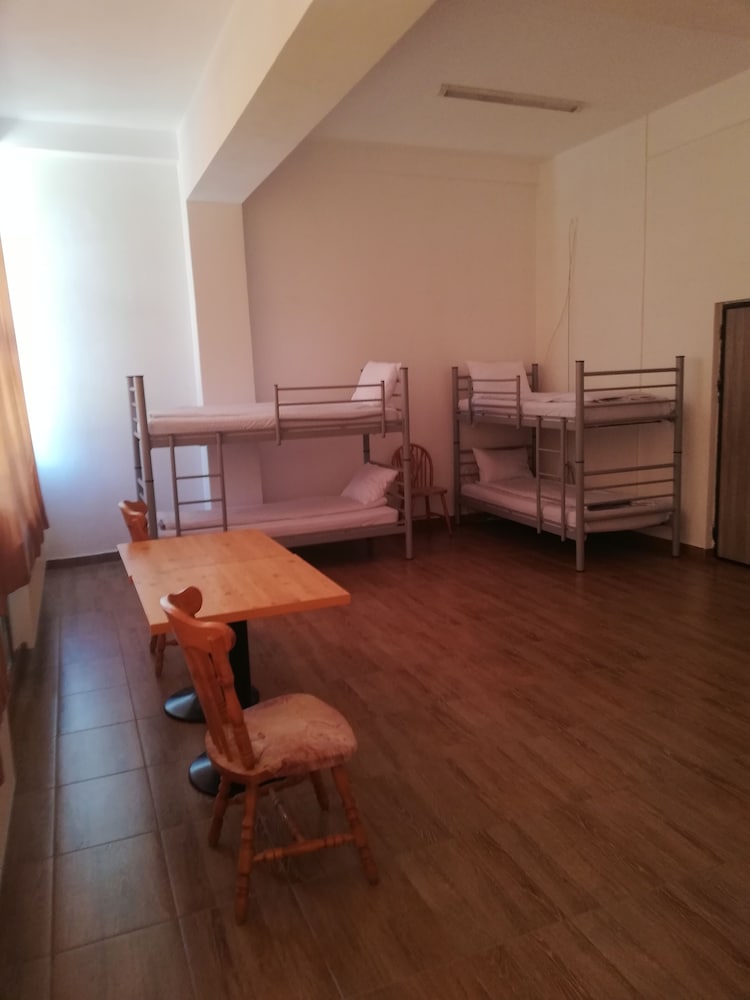 Photo 33